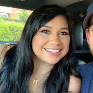 Meet your Posher, Daniella